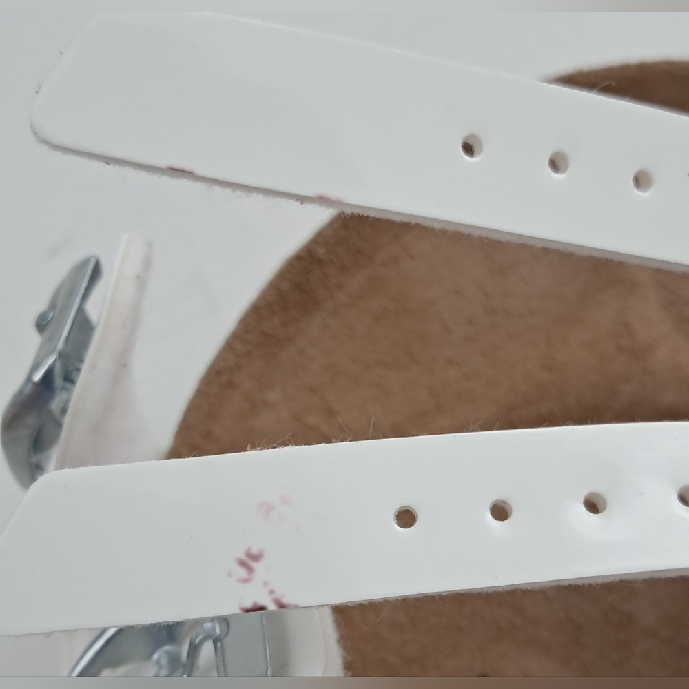 Birki's Platinum White 3 Strap Open Toe Sandal Sz 5/230 NWOB *Flawed* - Picture 11 of 11